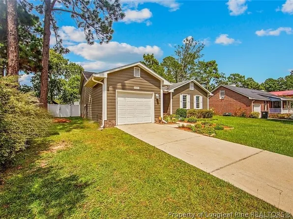 7312 Navarro St, Fayetteville, NC 28314