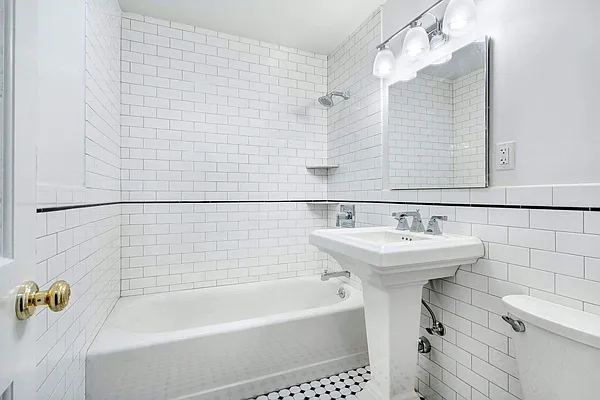 Rented by Sotheby's International Realty | media 7