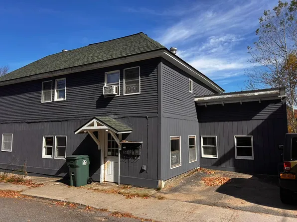 68 Virginia St, Saranac Lake, NY 12983
