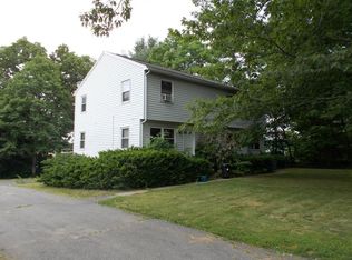 10 Pine Brook Curv, Northampton, MA 01060