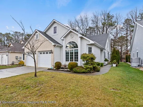 1949 Kwansan Court, Toms River, NJ 08755