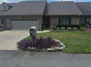 204 Quaker Lake Dr, Archdale, NC 27263