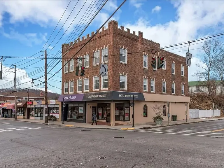 465-3R Bedford Rd — Photo 2