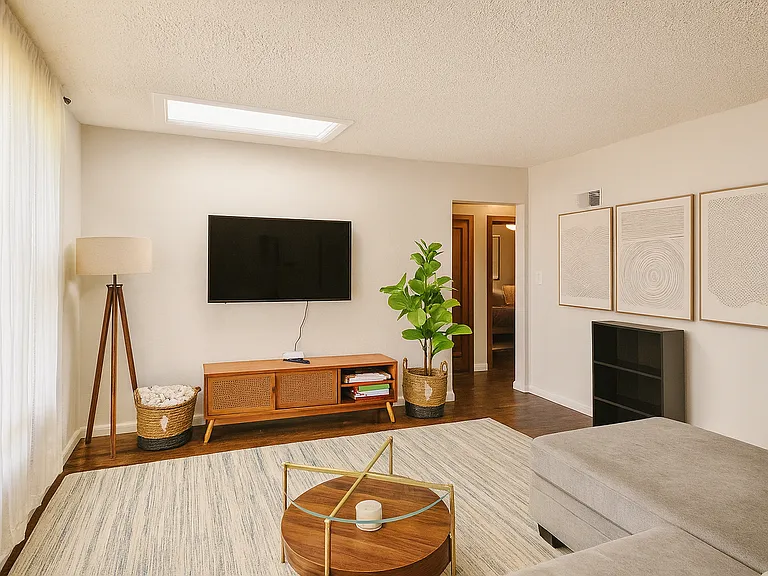 6818 Vernon Ave — Photo 8
