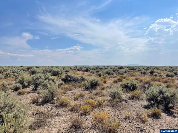 Tl 400 Christmas Valley Hwy, Christmas Valley, OR 97641