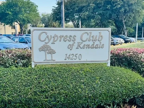 14250 SW 62nd St APT 213, Miami, FL 33183