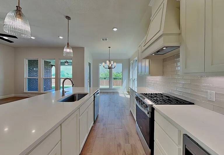 8209 Crystal Lagoon Way — Photo 4
