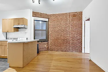 Rented by Cooper & Cooper Real Estate