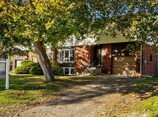 158/162 Queen St, Cobourg, ON K9A 1N1