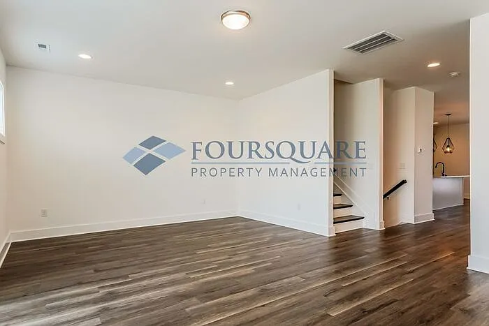 1957 Golden Spur Ln #2074 — Photo 9