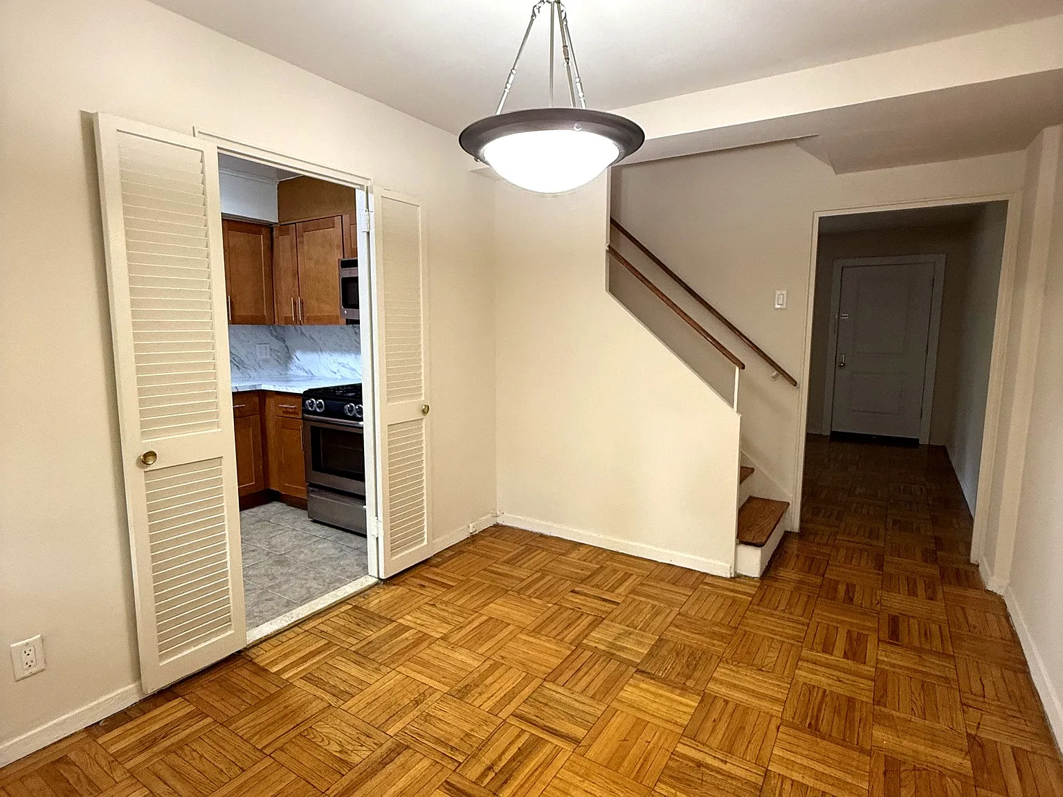 2 bed, 1250 sqft, $2,800 — Photo 3