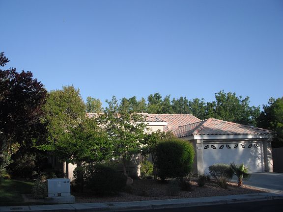 2nd image of 2253 Black Pine Dr