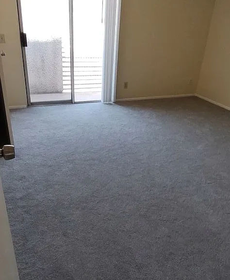 1701 Talmadge St — Photo 19