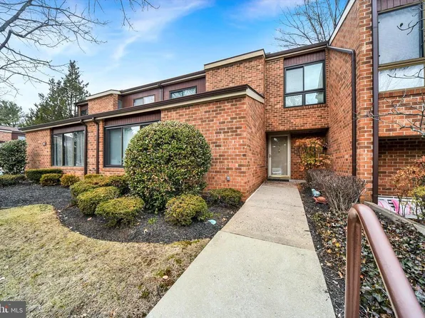 43 Stirrup Ct #8, Baltimore, MD 21208