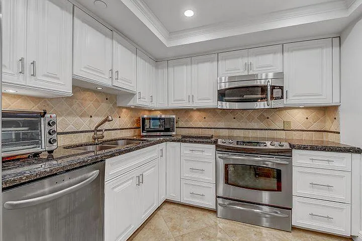 4201 N Ocean Blvd #C1608 — Photo 8