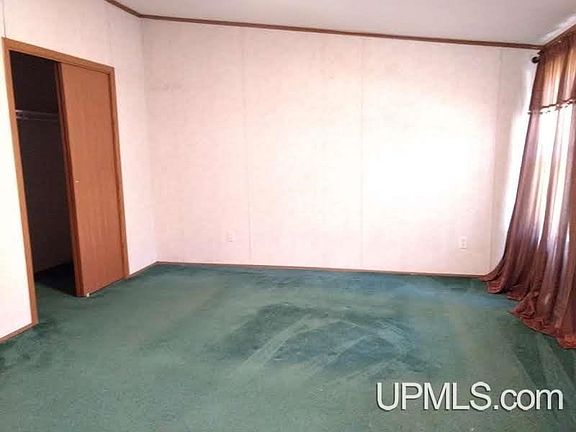 3rd image of 23308 Cedar Ave