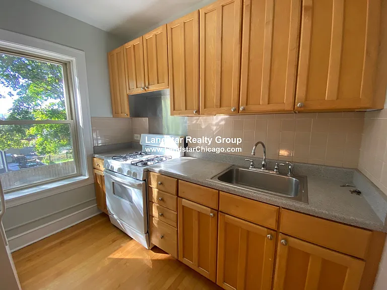 6600 N Bosworth Ave #3S — Photo 5