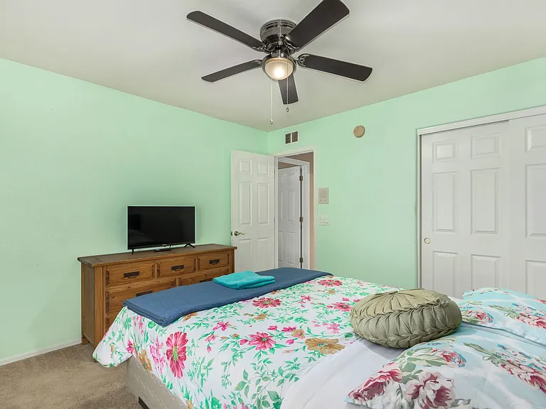 8440 W Alex Ave — Photo 12