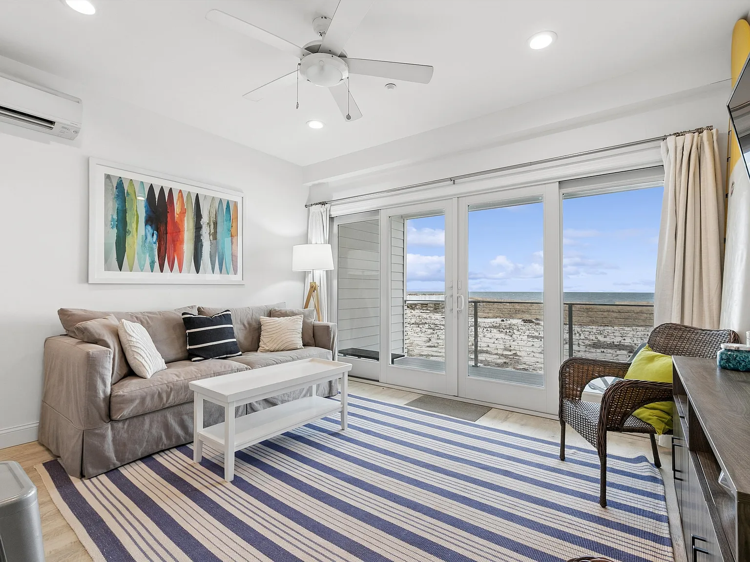 Dune Road Waterfront Co Op In Westhampton Beach — Photo 1