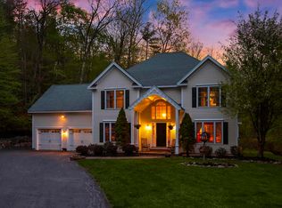 5 Chatham Ct, Amherst, NH 03031