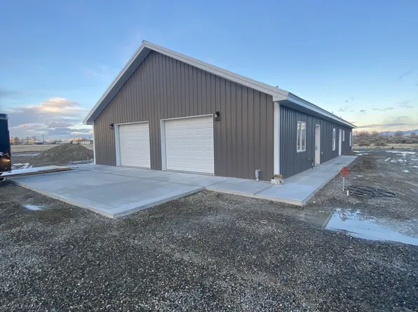 7648 Commercial St, Winnemucca, NV 89445