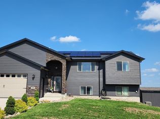 22960 Morninglight Dr, Rapid City, SD 57703