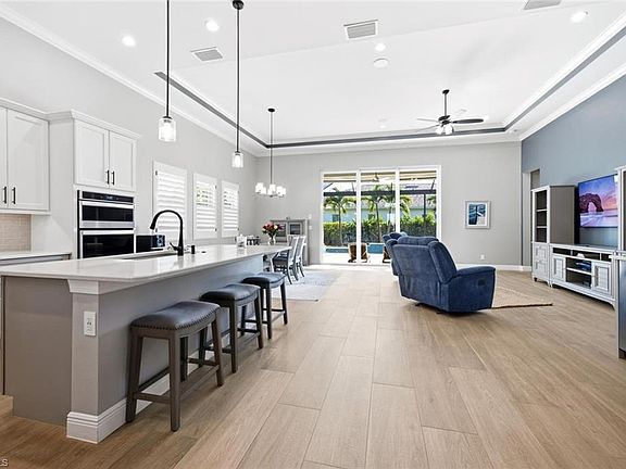 5th image of 8986 Redonda DR