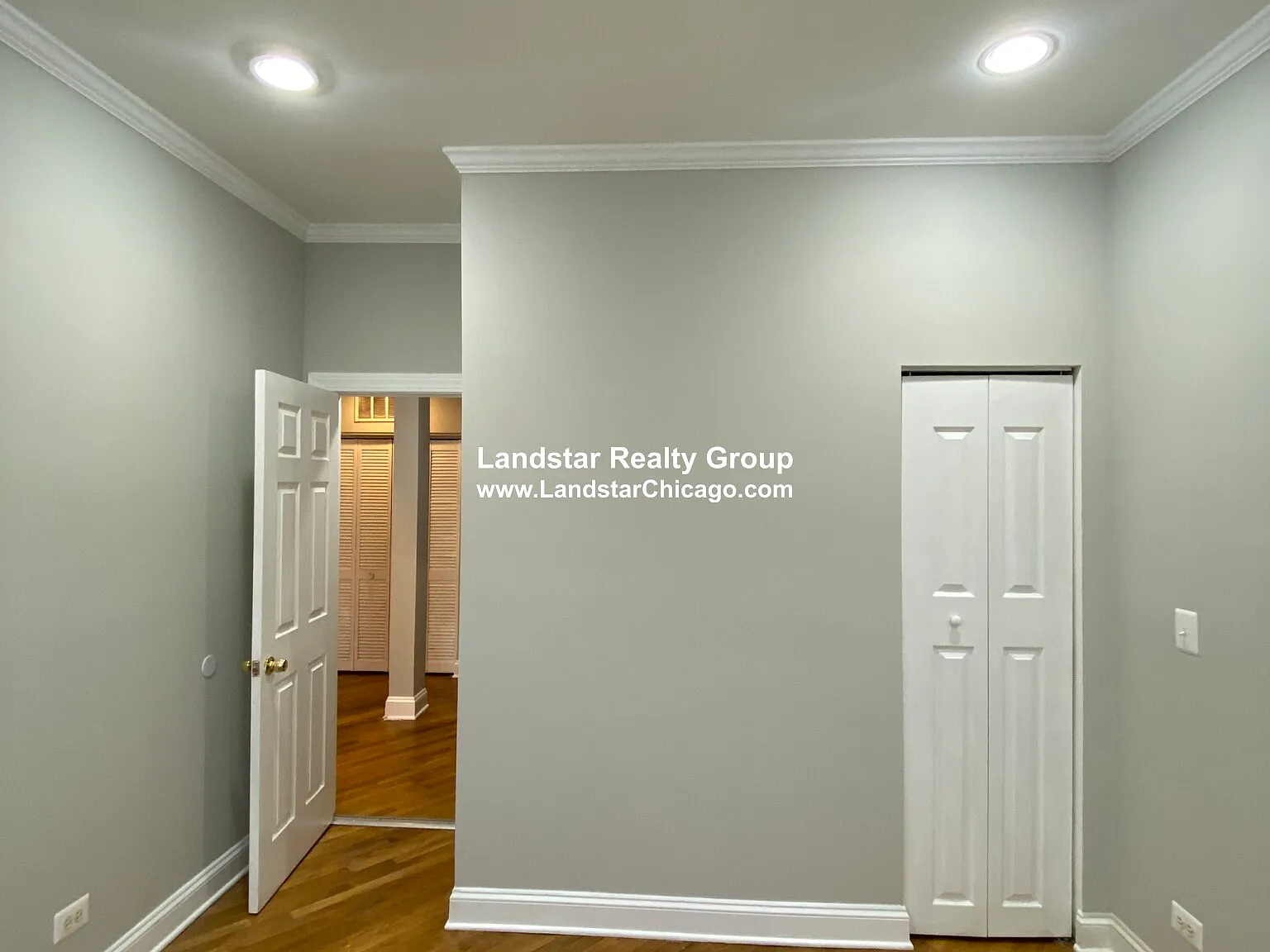 2 bed, 2.0 bath, 1100 sqft, $1,950 — Photo 2