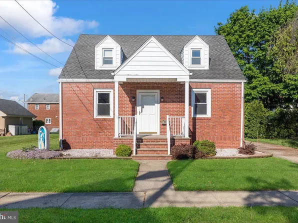 132 S 9th Ave, Manville, NJ 08835