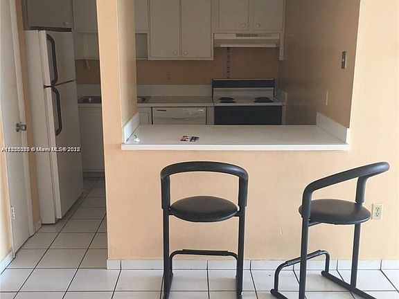 4th image of 802 NW 87th Ave APT 517