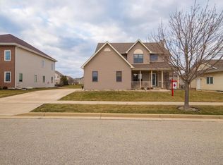 15414 68th St, Kenosha, WI 53142