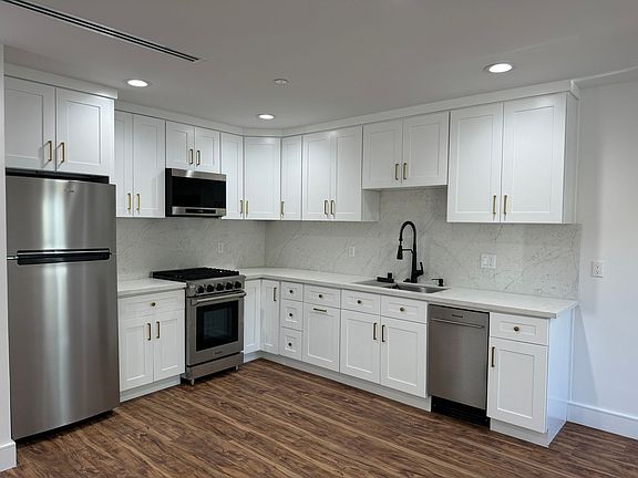 2nd image of 4917 Briggs Ave #Adu
