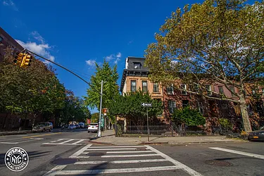 Rented by MySpaceNYC