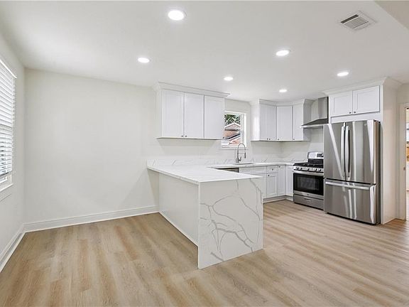 5th image of 3800 Alfred Pl