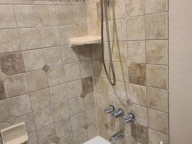 1215 E Avenue R2 — Photo 15
