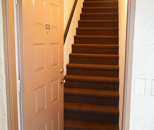 2nd image of 105 Gardens Dr APT 203