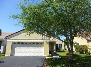 759 Sand Creek Cir, Fort Lauderdale, FL 33327