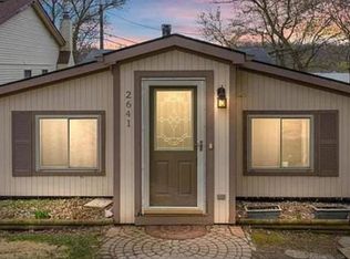 2641 Lakeridge Ave, Wixom, MI 48393