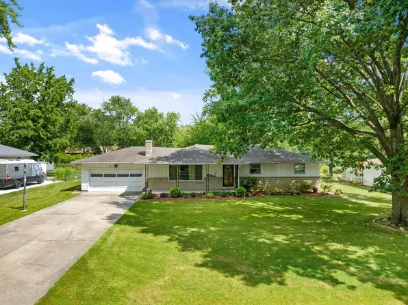 3914 Buesching Dr, Fort Wayne, IN 46815