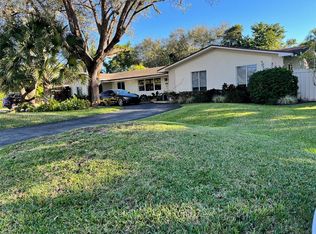 8700 SW 106th St, Miami, FL 33176