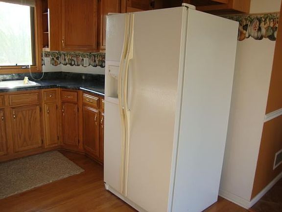 5th image of 3517 Burkland Blvd