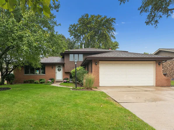 10842 Bryant Rd, Mokena, IL 60448