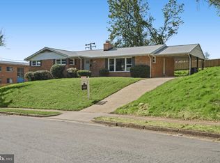 120 Longview Dr, Alexandria, VA 22314