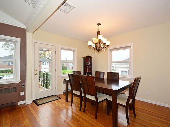5th image of 710 Neptune Blvd