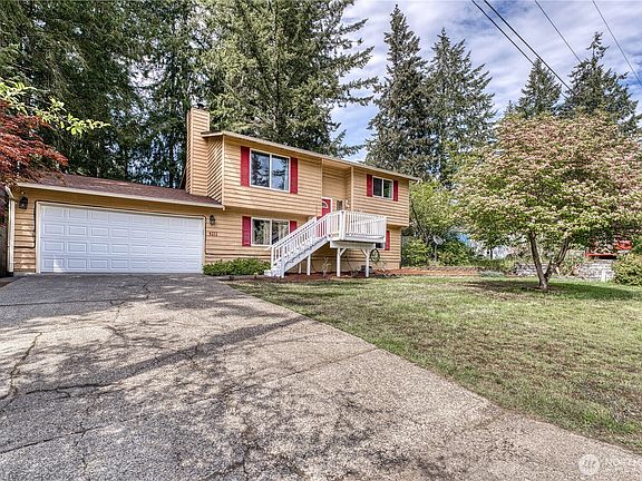 2nd image of 4311 NW Elkhorn Trail