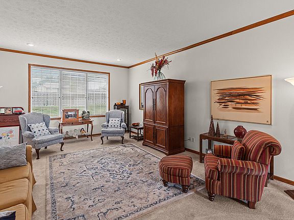 5th image of 3379 S Woodstock Avenue