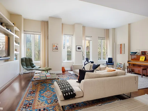 230 W 78th St APT 5A, New York, NY 10024