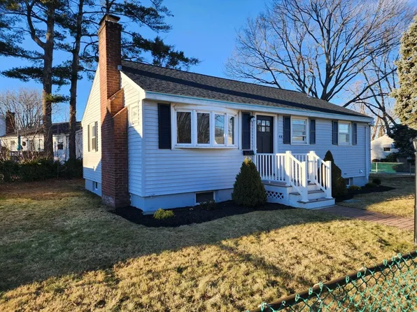 44 Bowes Ave, Quincy, MA 02169