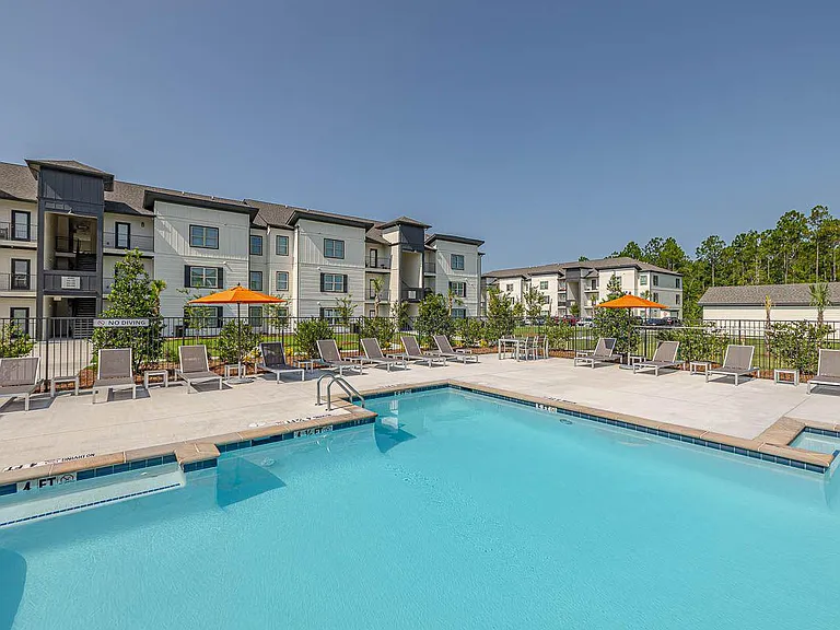 Atlantic Breeze Apartments — Photo 5