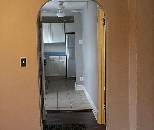 4th image of 432 Pleasant St